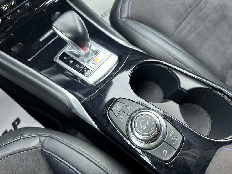 Infiniti Q30 2.0 Turbo Sport AWD, Реални км, снимка 11 - Автомобили и джипове - 53558064