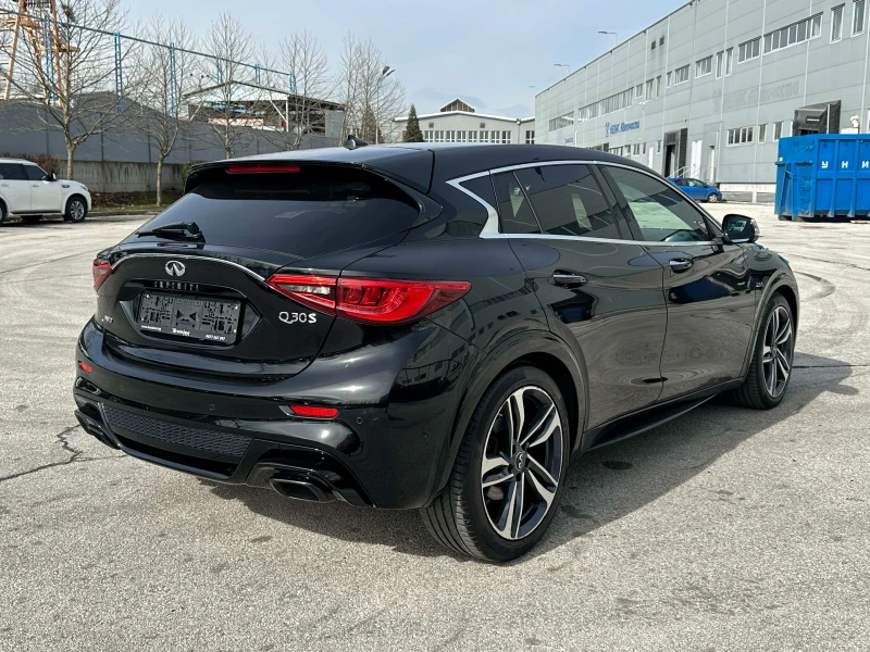 Infiniti Q30 2.0 Turbo Sport AWD, Реални км, снимка 4 - Автомобили и джипове - 53558064