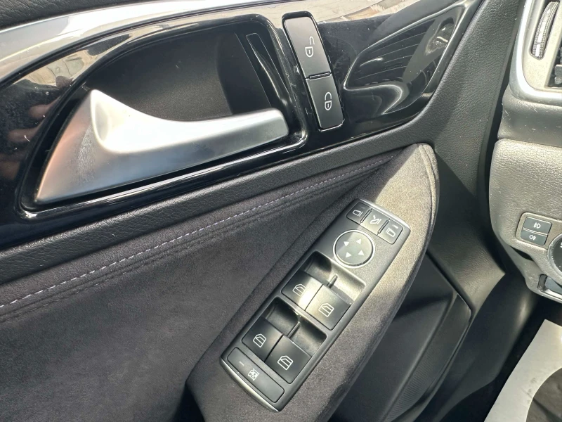 Infiniti Q30 2.0 Turbo Sport AWD, Реални км, снимка 15 - Автомобили и джипове - 53558064