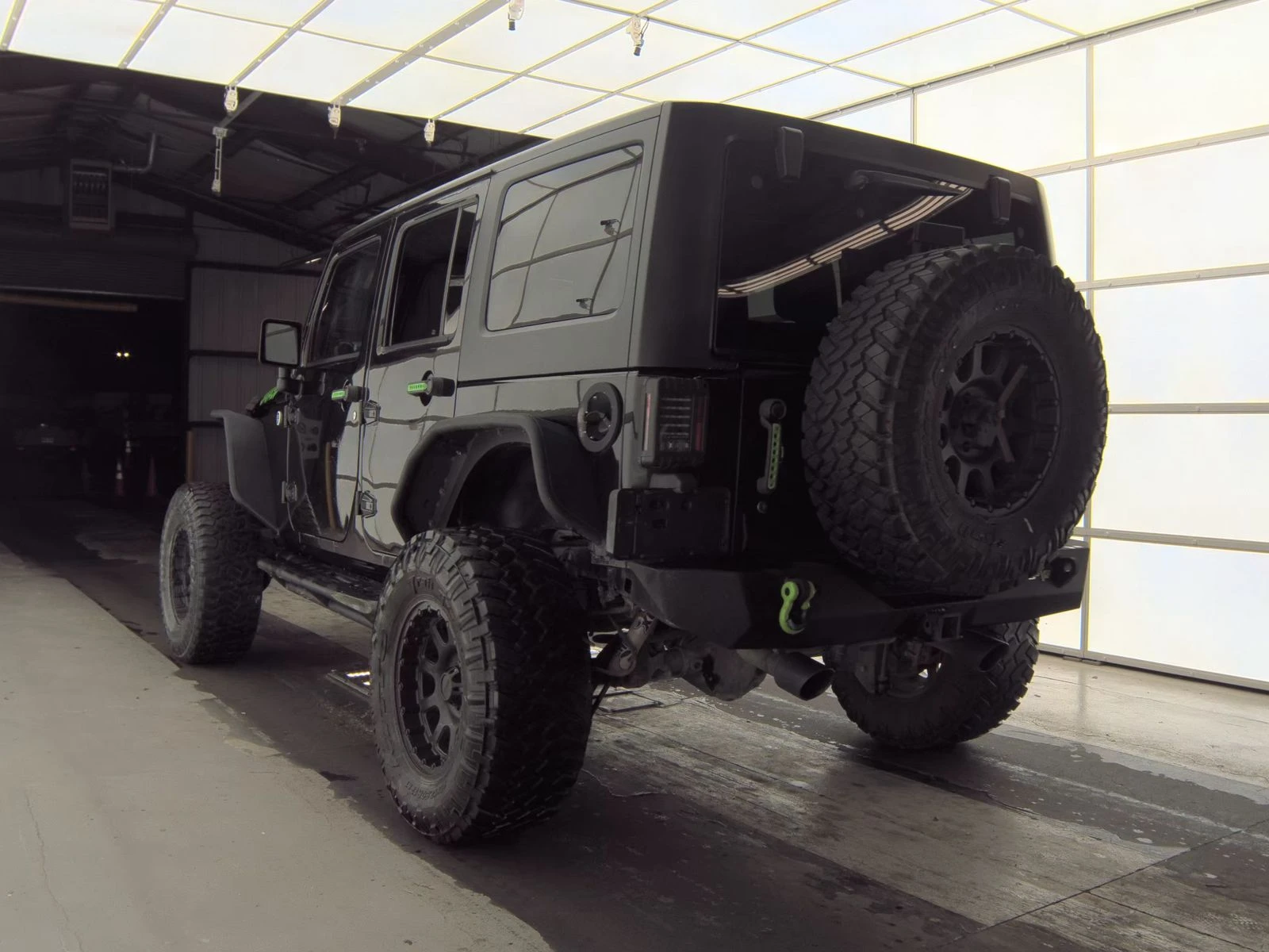 Jeep Wrangler Unlimited Sport SAVAGE EDITION 3xTV - изображение 4