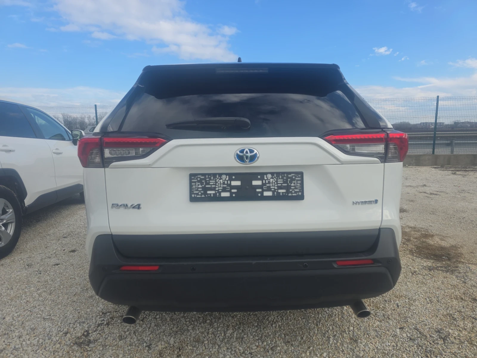 Toyota Rav4 2.5.4х4 222кс - изображение 4