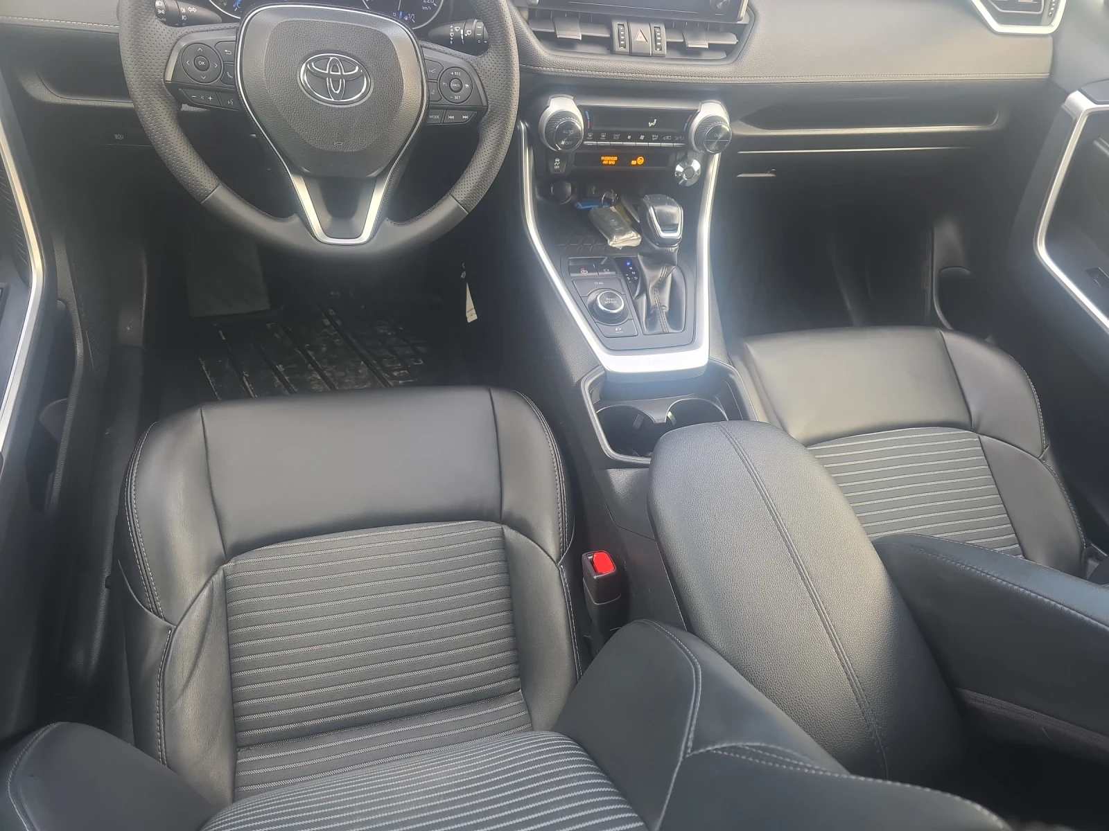 Toyota Rav4 2.5.4х4 222кс - изображение 8