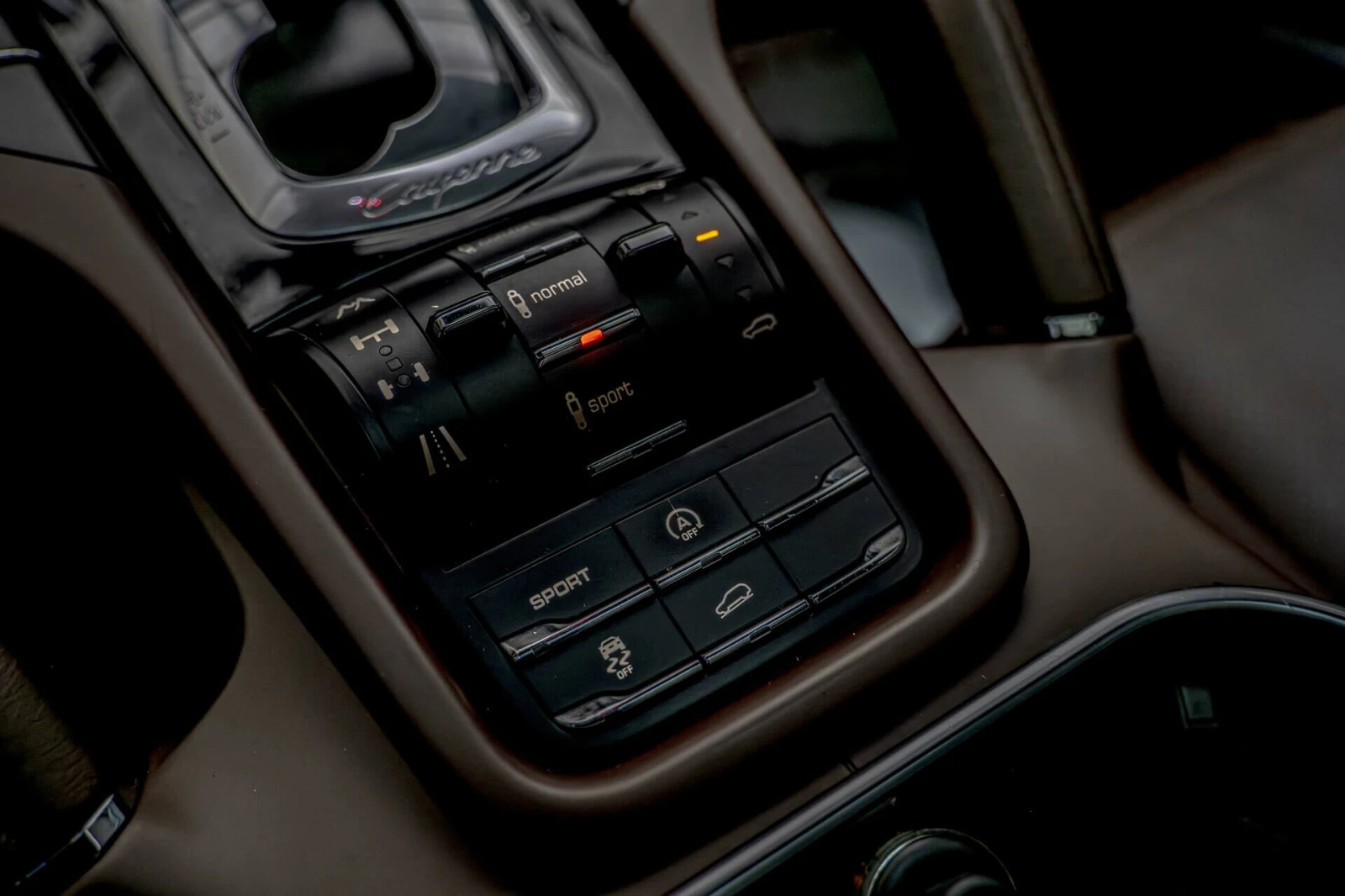 Porsche Cayenne 4.2TDI/PDLS/PCM/Камера/Подгрев/Панорама/Side Assis - изображение 10