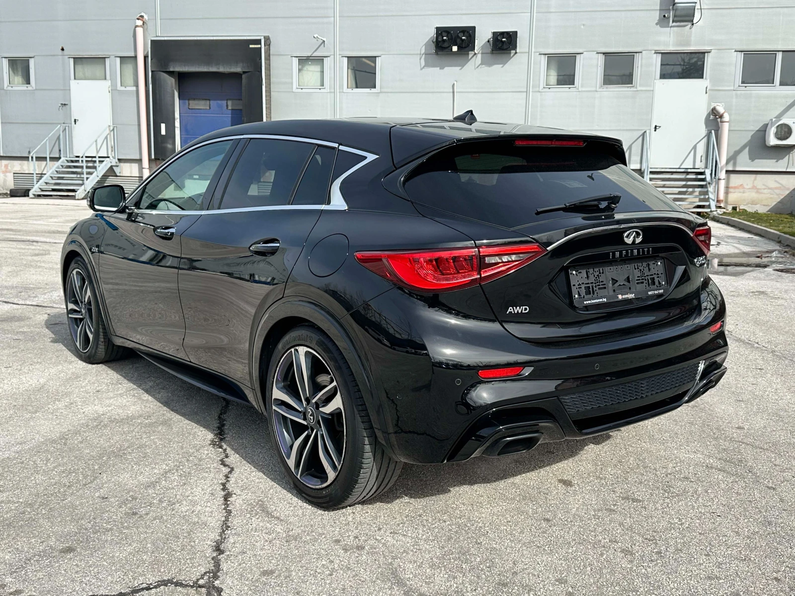 Infiniti Q30 2.0 Turbo Sport AWD, Реални км - изображение 3