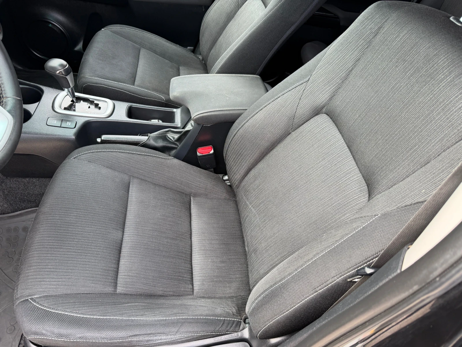 Toyota Hilux 2.4 d4d Avtomat  - изображение 7