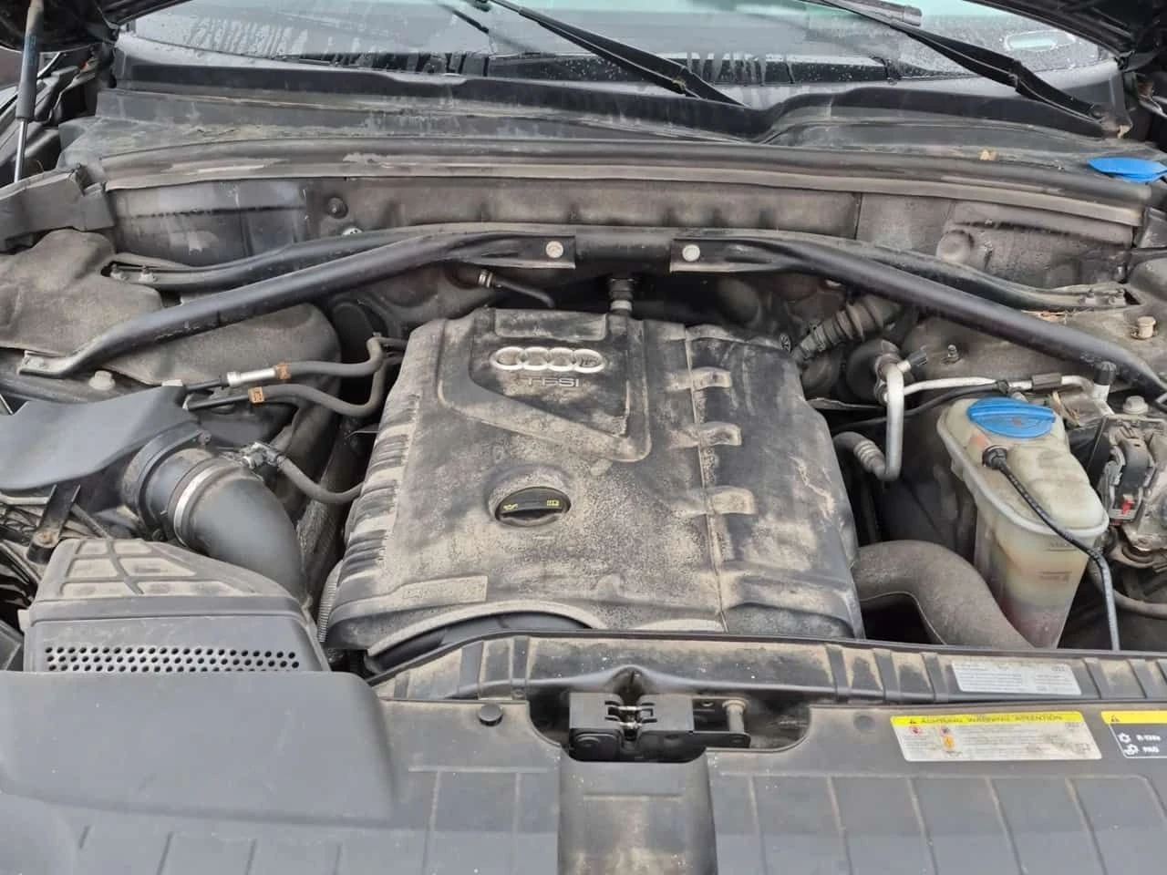 Audi Q5 * 2.0T KOMFORT * CARFAX * 2 КЛЮЧА, снимка 17 - Автомобили и джипове - 53831473