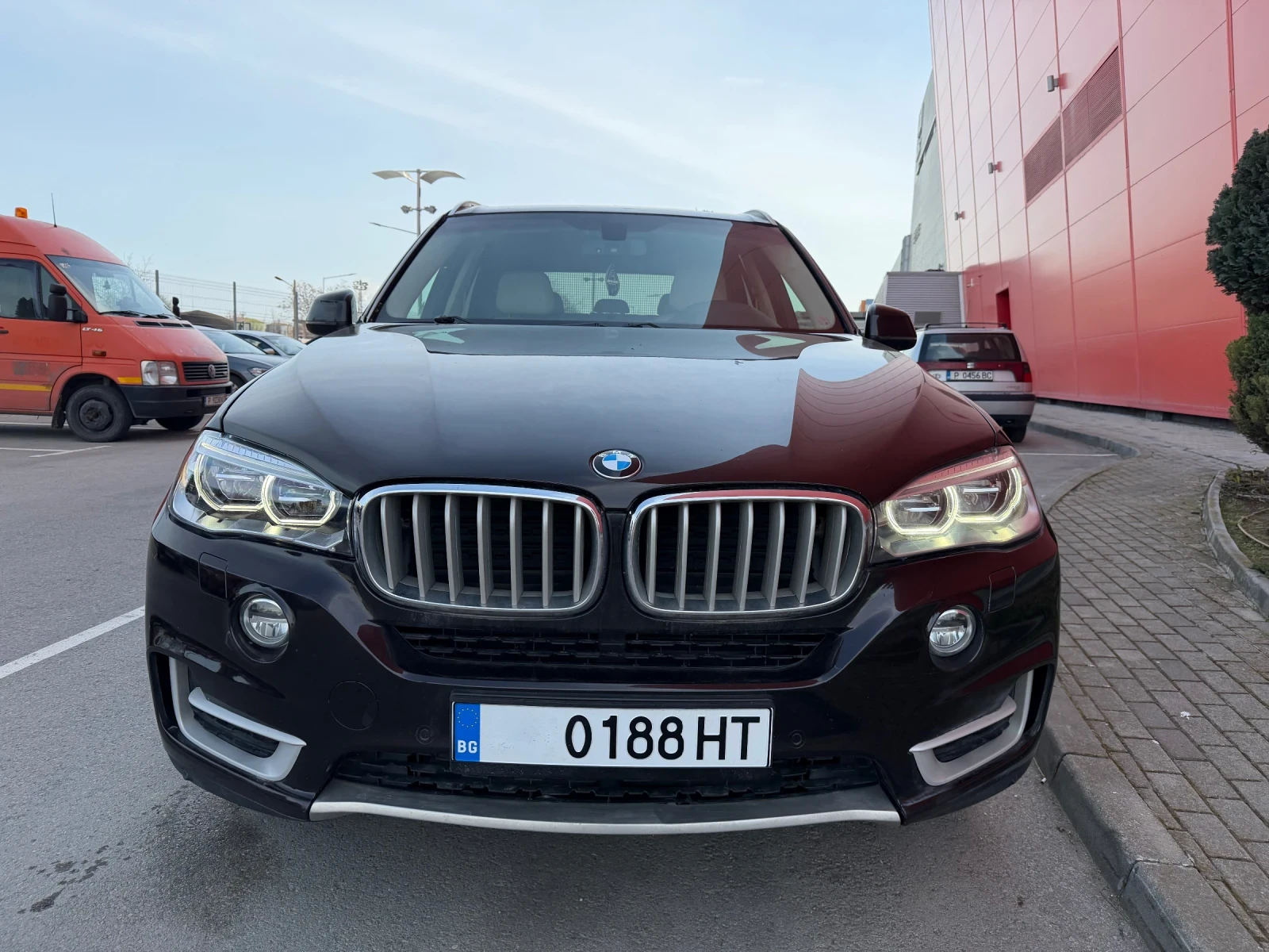 BMW X5 * 30d* Sport* LASSER* БАРТЕР, снимка 3 - Автомобили и джипове - 54205194