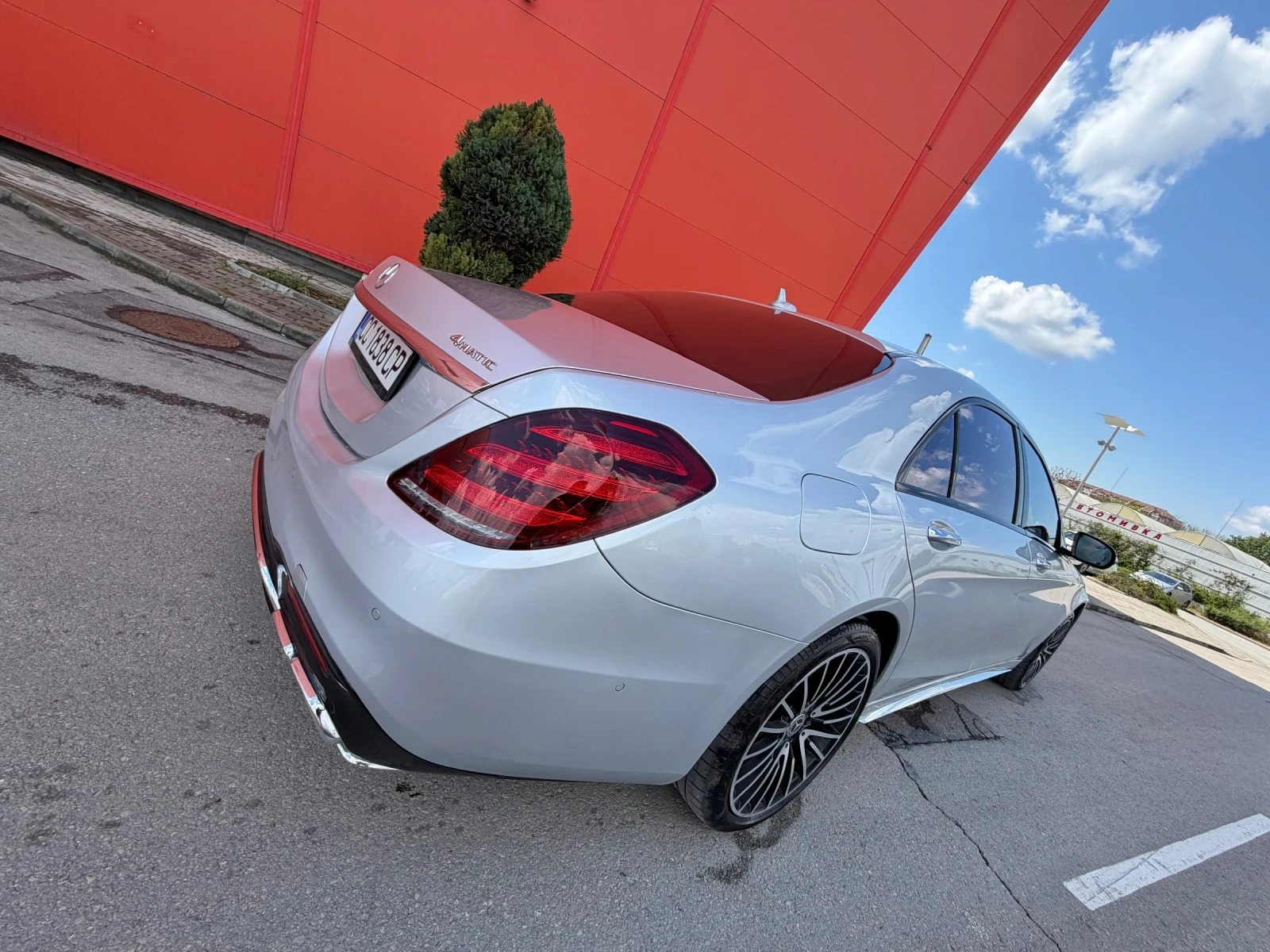 Mercedes-Benz S 560 AMG* ГАРАНЦИЯ* ПАНОРАМА* БАРТЕР, снимка 4 - Автомобили и джипове - 54205194