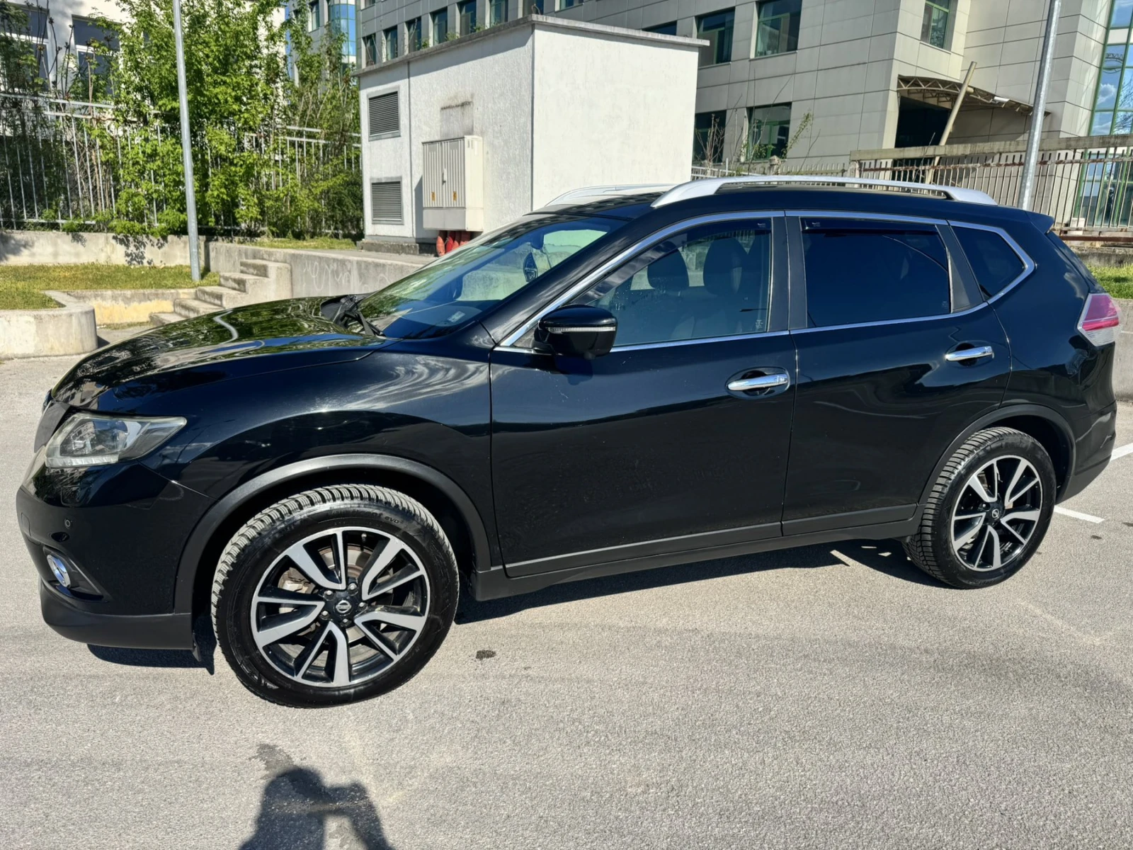 Nissan X-trail 1.6 Автомат Панорама Камера 360