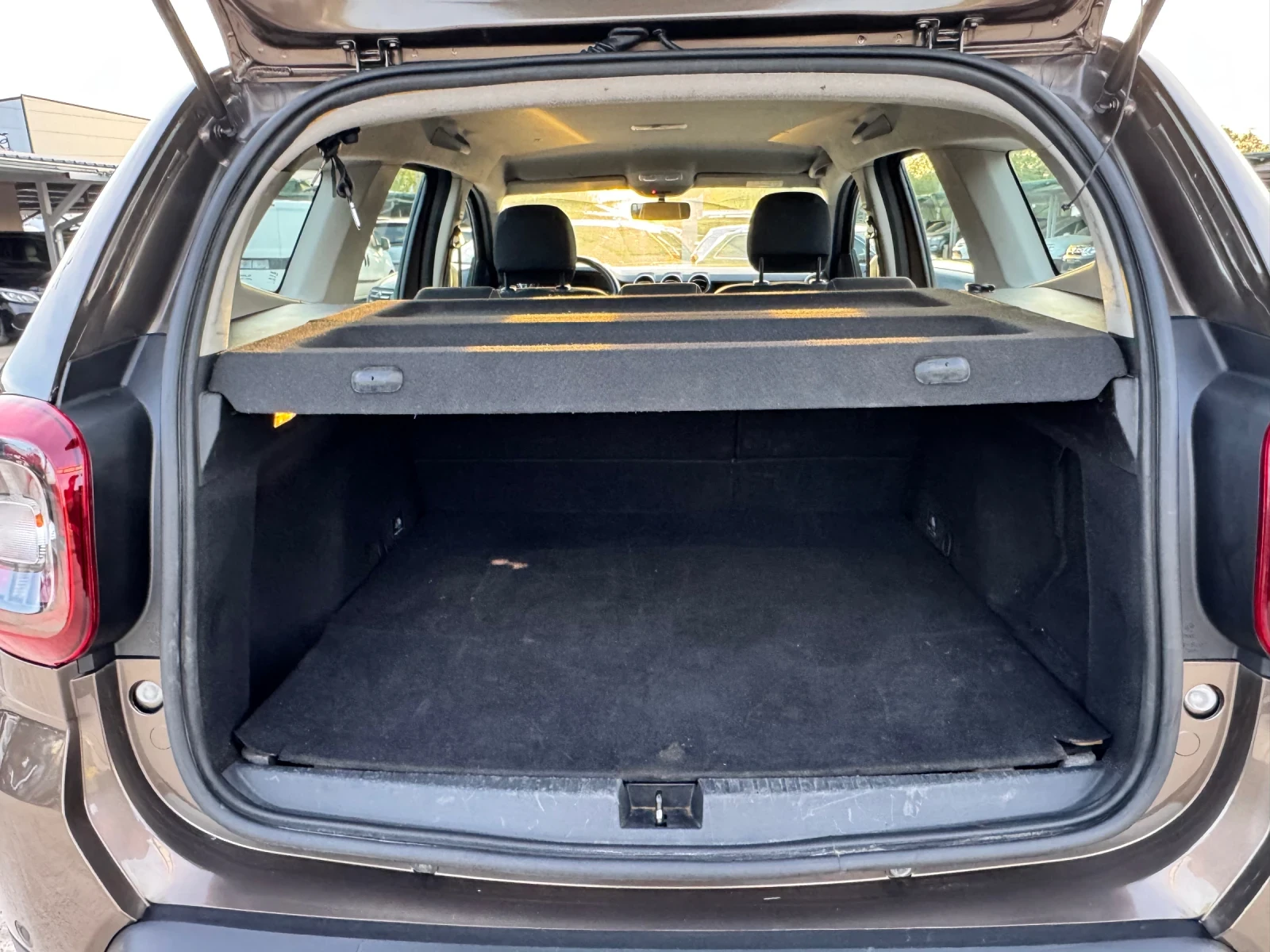 Dacia Duster 1.5DCI 4x4 ������ | Mobile.bg � ����������� 11