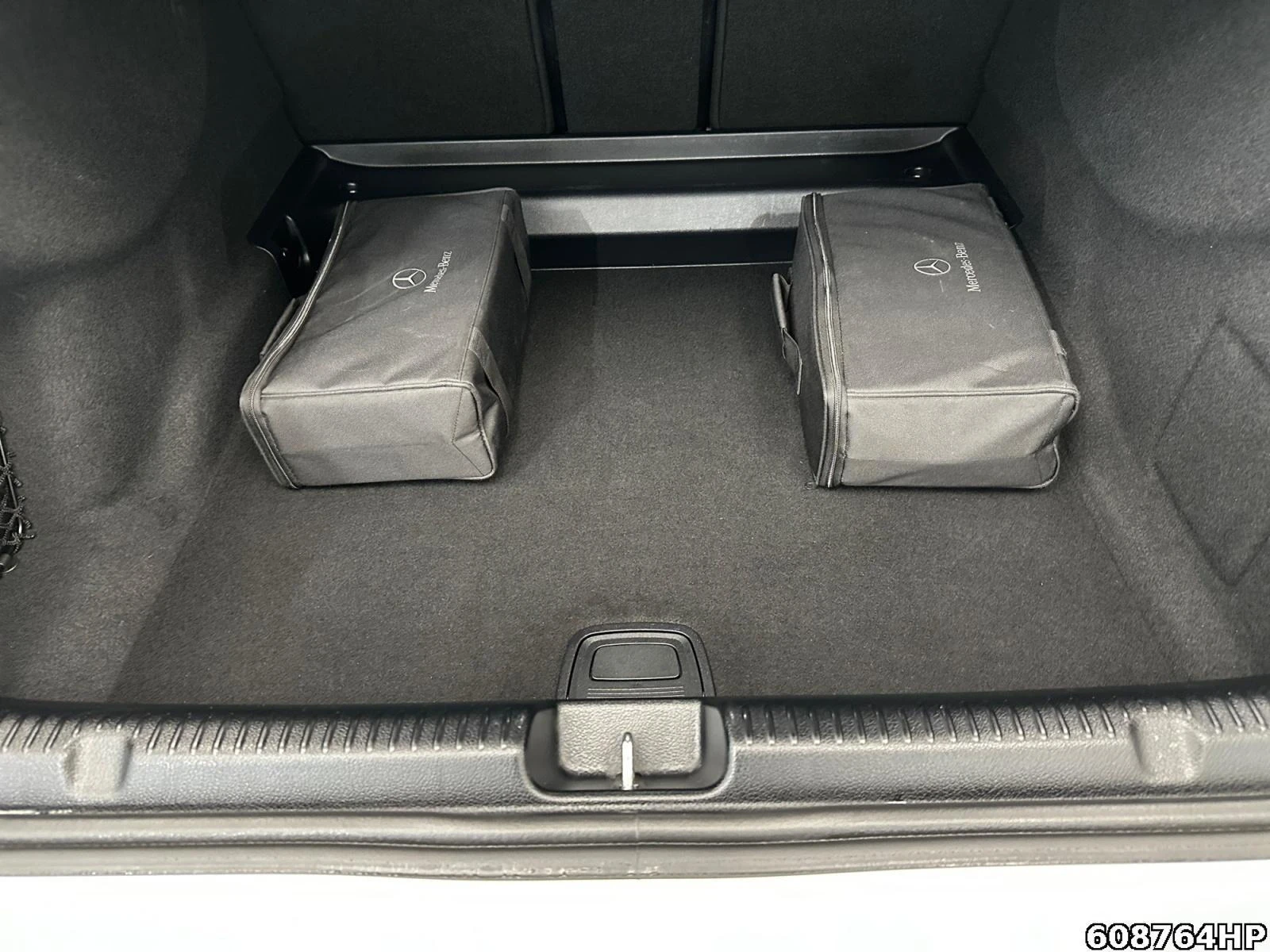 Mercedes-Benz EQE 350 AMG Dig.Light 360 DIST PANO Burmester Winter-P, снимка 13 - Автомобили и джипове - 55195589