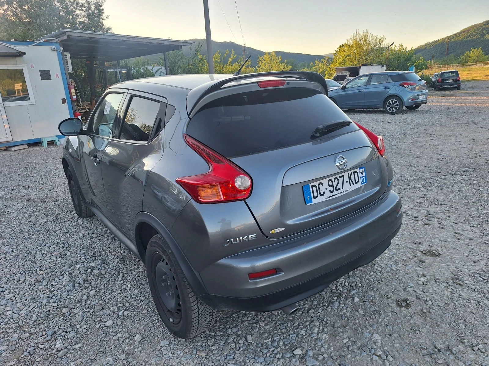 Nissan Juke 1.5DCI, снимка 4 - Автомобили и джипове - 54596488