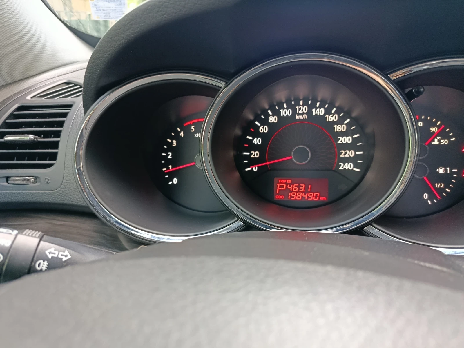 Kia Sorento 2.2 CRDI, снимка 17 - Автомобили и джипове - 54691280