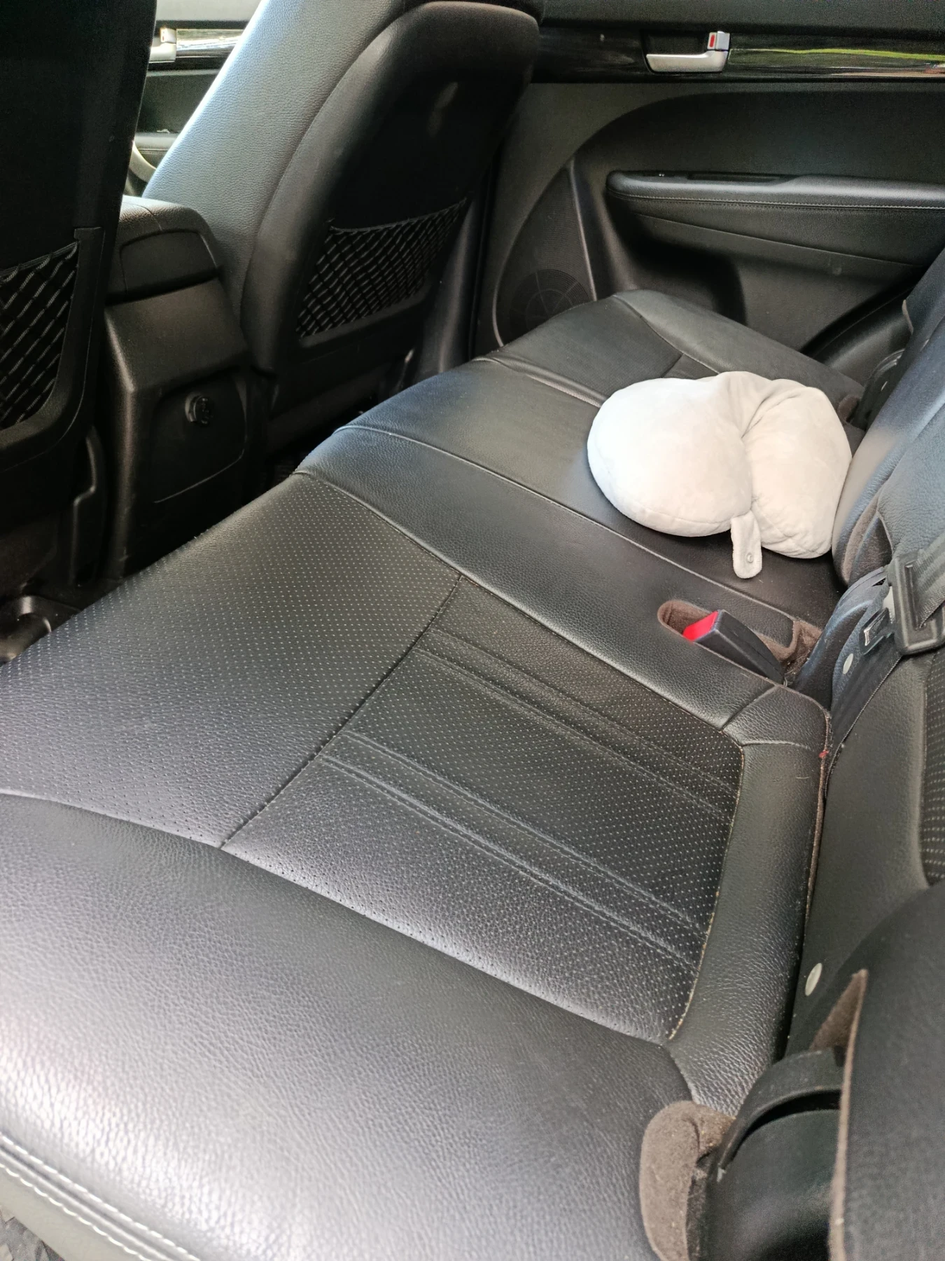Kia Sorento 2.2 CRDI, снимка 11 - Автомобили и джипове - 54691280