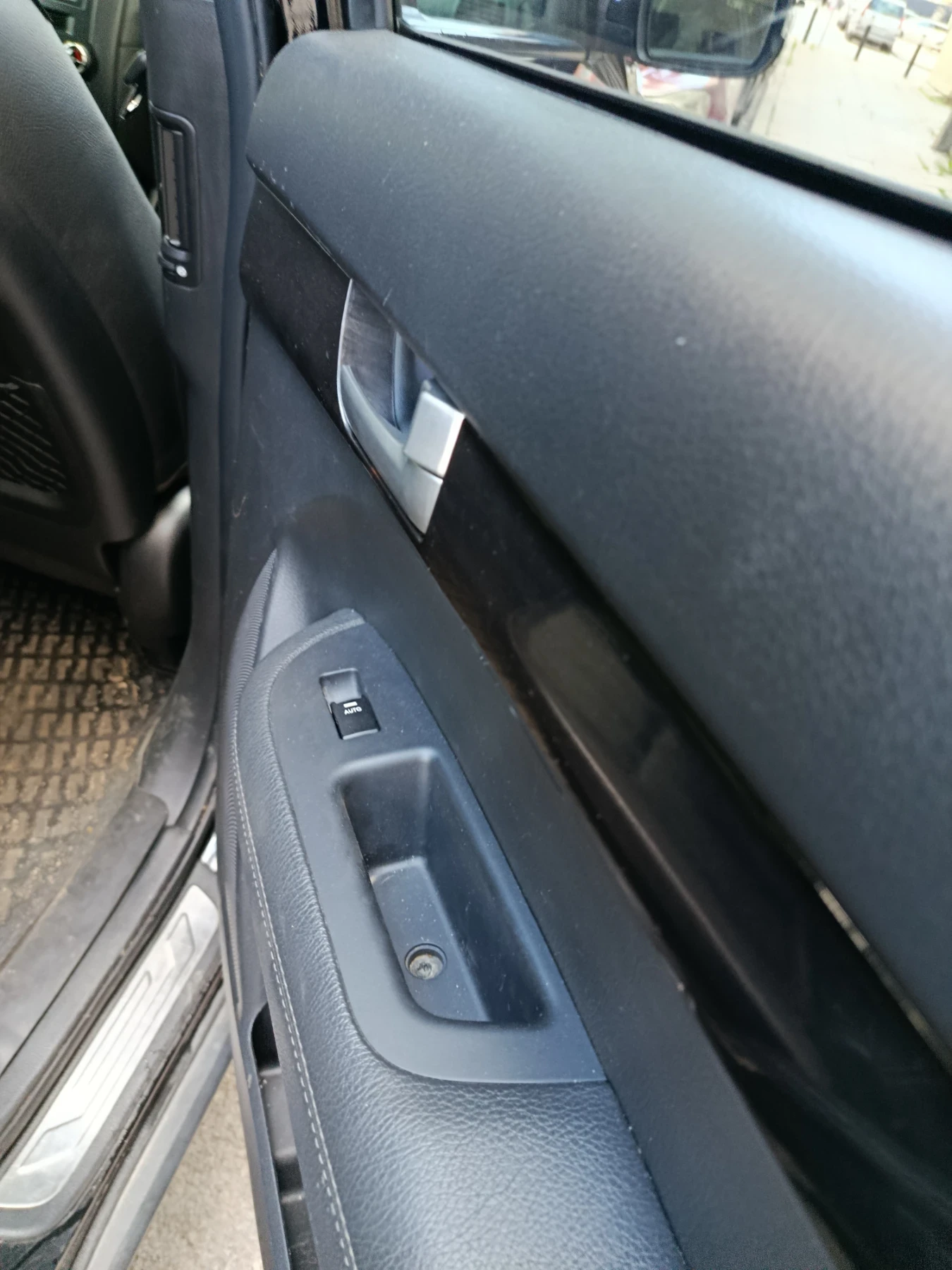 Kia Sorento 2.2 CRDI, снимка 9 - Автомобили и джипове - 54691280