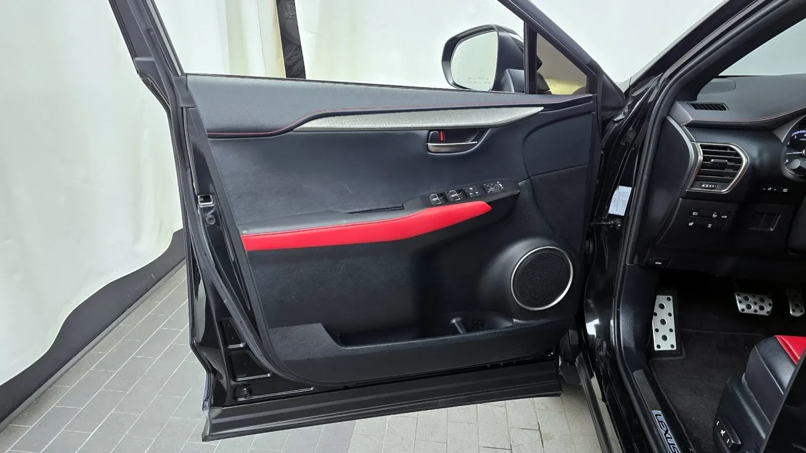 Lexus NX 300 * 2.0 F-Sport* � ���.3 ������ �.� | Mobile.bg � ����������� 2