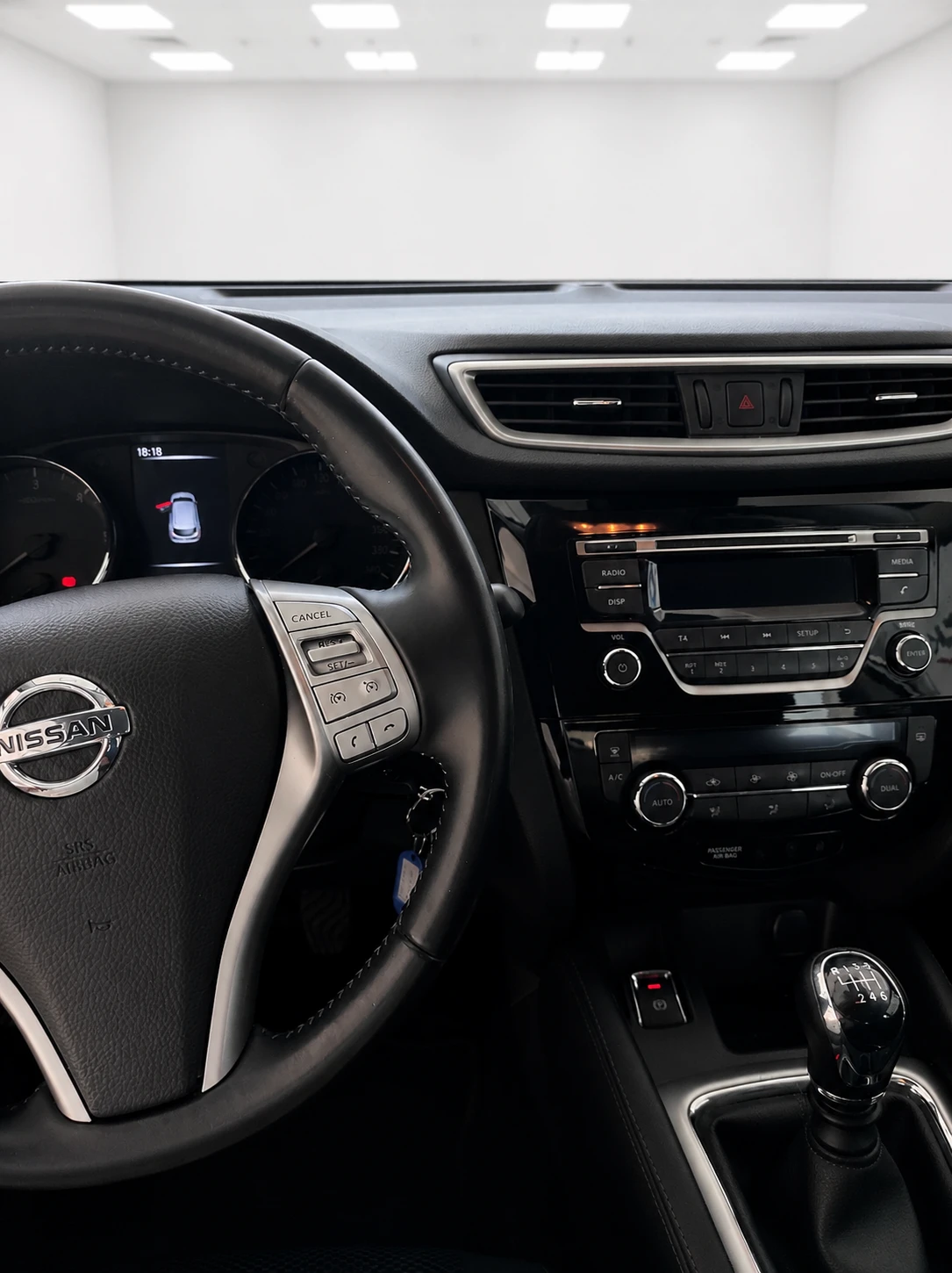 Nissan Qashqai, снимка 7 - Автомобили и джипове - 55172711