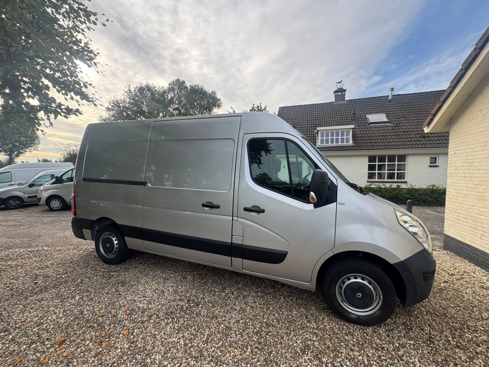 Renault Master 2.3 N1 - изображение 5