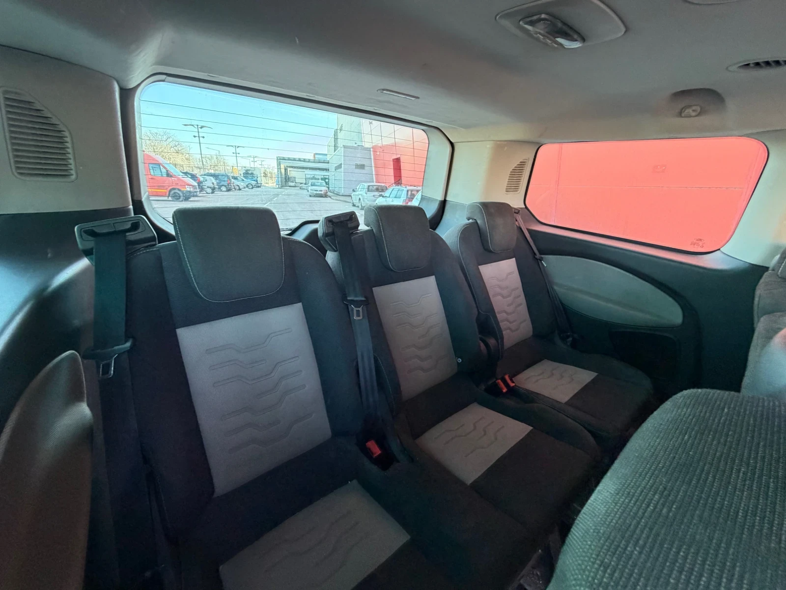 Ford Tourneo CUSTOM* 2.2D* 9места* БАРТЕР, снимка 9 - Бусове и автобуси - 53820177