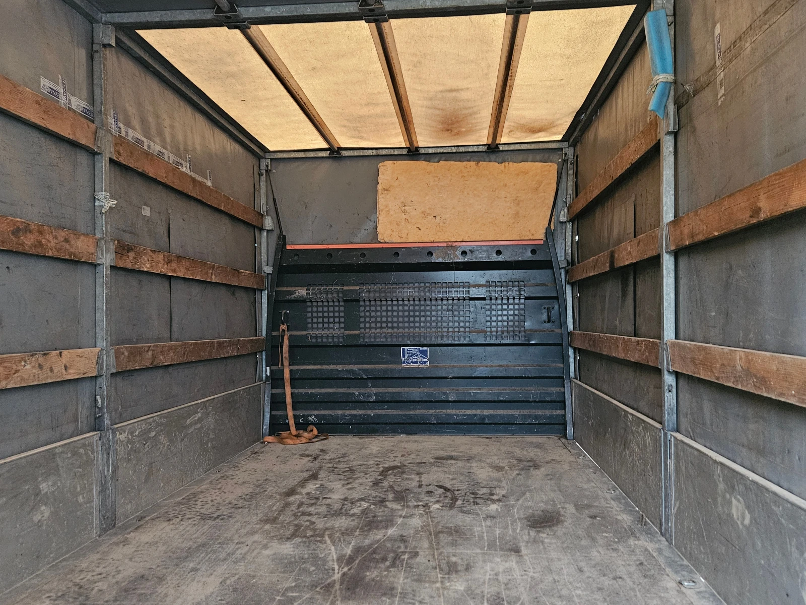 Ford Transit 2.0 TDCI Ecoblue, снимка 14 - Бусове и автобуси - 56244662