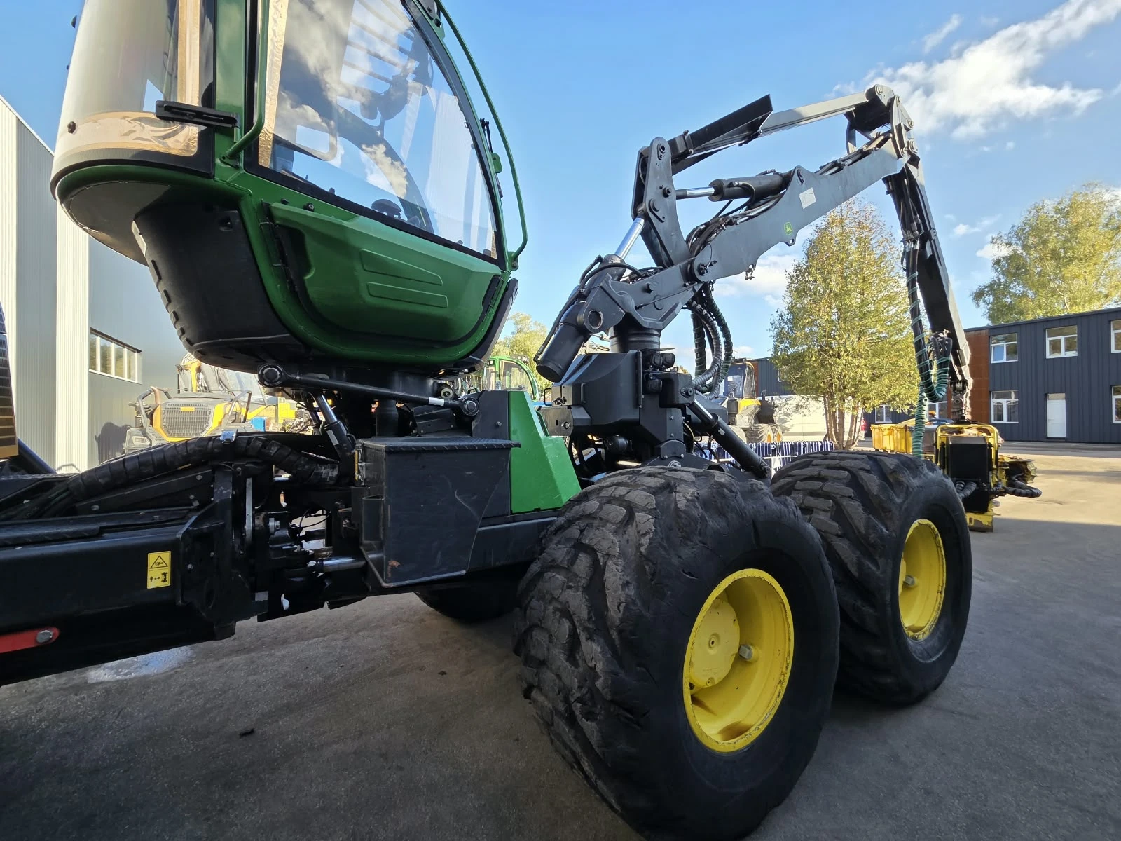 �������������� ������ ������ �� ���������� John Deere 1470E IT4 | Mobile.bg � ����������� 4