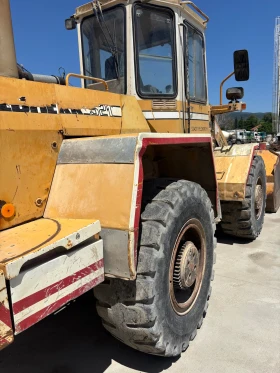 Челен товарач Liebherr 521 | Auto.bg — изображение 4