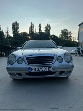 Mercedes-Benz E 200, снимка 4