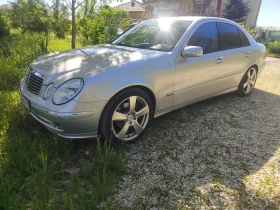 Mercedes-Benz E 280 Avangard, снимка 1