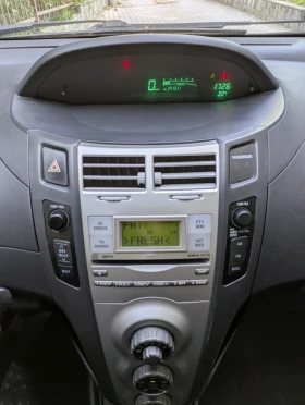 Toyota Yaris, снимка 7