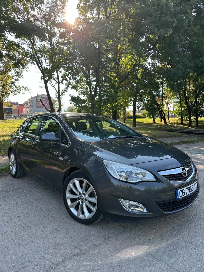 Opel Astra COSMO EDITION 1.7CDTI, снимка 1 - Автомобили и джипове - 47323548