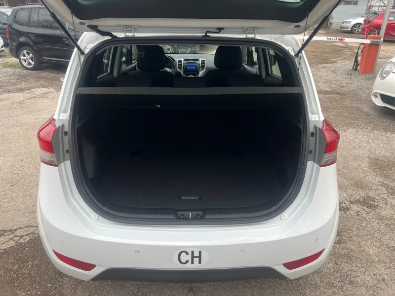 Hyundai Ix20 1.4 CRDI Euro5, снимка 14 - Автомобили и джипове - 49290445