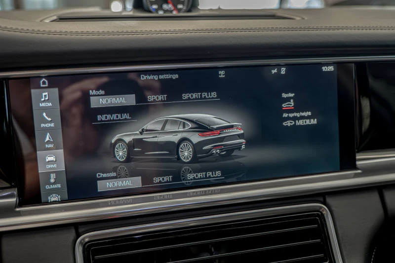 Porsche Panamera 4.0TDI/4S/PDK/BOSE/Sport Chrono/Обдувхане, снимка 12 - Автомобили и джипове - 49936485