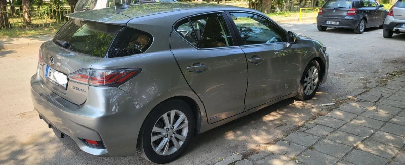 Lexus CT 200h ГАЗ, снимка 3 - Автомобили и джипове - 52589038