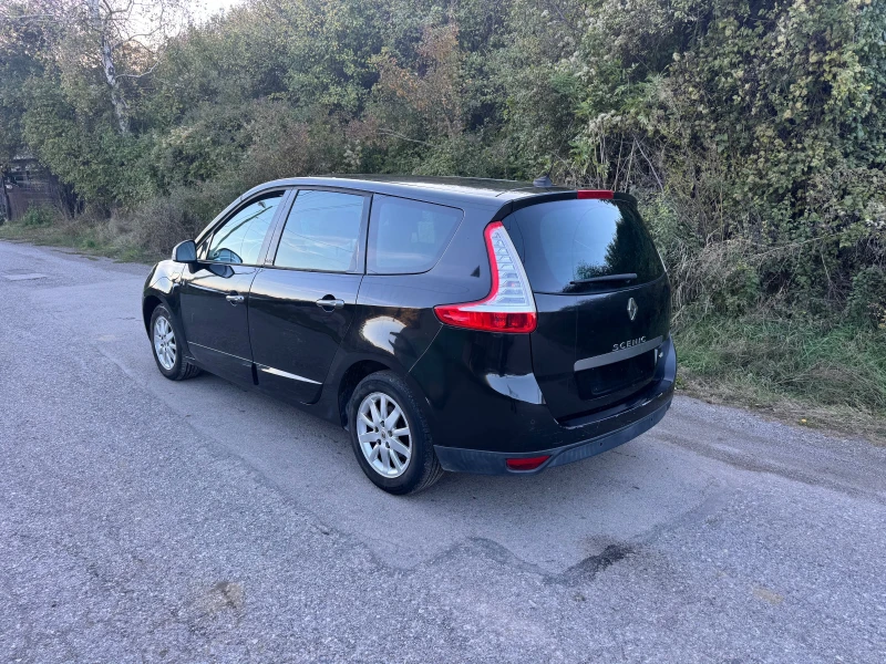 Renault Grand scenic 1.5Dci, снимка 3 - Автомобили и джипове - 52808696