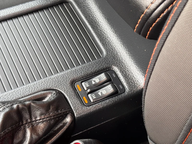 Subaru XV 2.0i 150KС. 4Х4 FACELIFT АВТОМАТИК НАВИГАЦИЯ КАМЕР, снимка 11 - Автомобили и джипове - 53394164