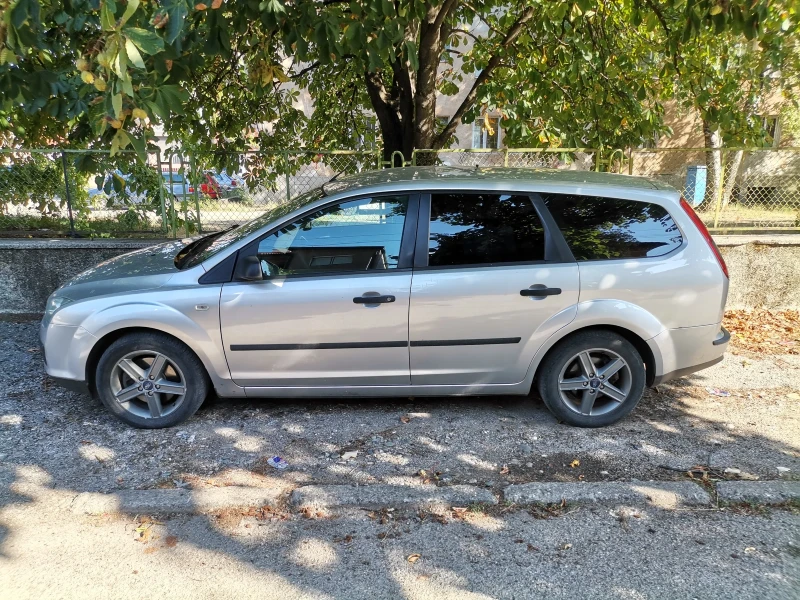 Ford Focus 1.8, снимка 3 - Автомобили и джипове - 53595353