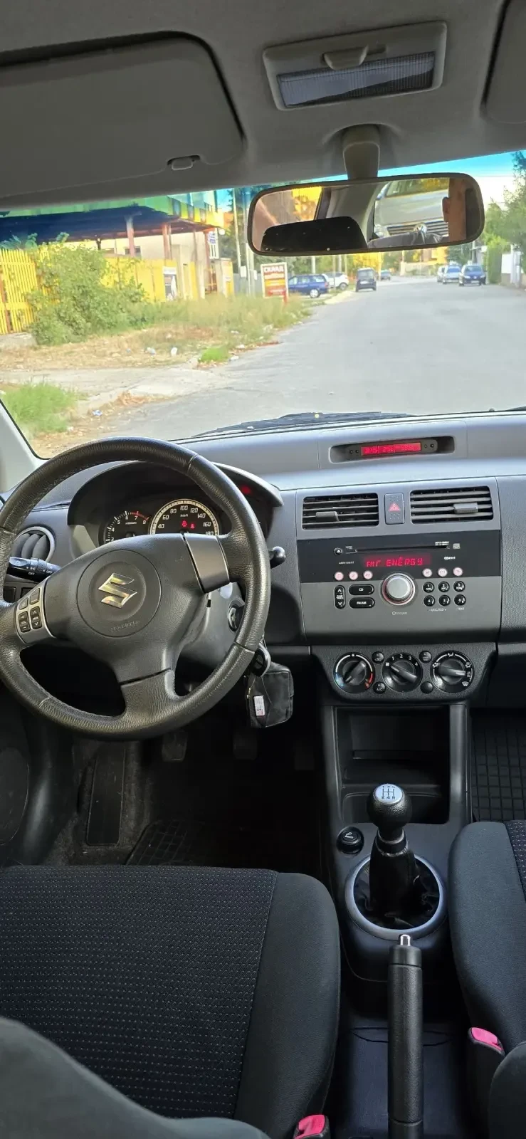 Suzuki Swift 1.3i - изображение 4