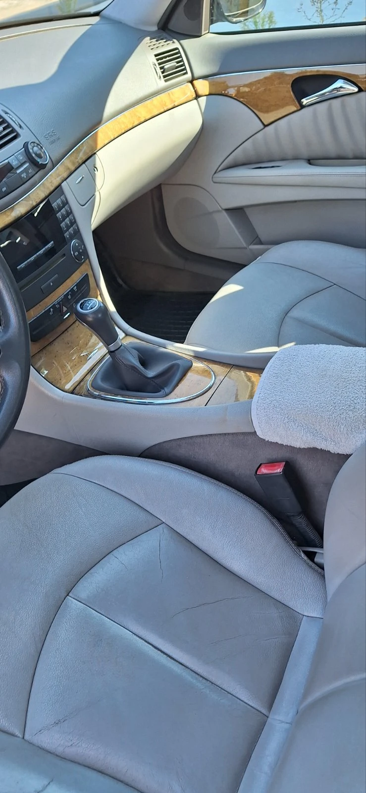 Mercedes-Benz E 220 2.2, снимка 2 - Автомобили и джипове - 56129990