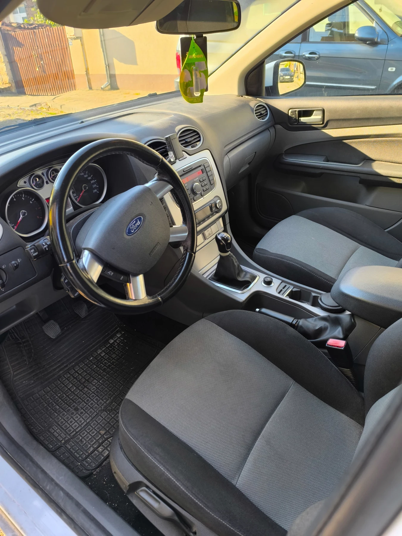 Ford Focus 1.6i GPL - изображение 8