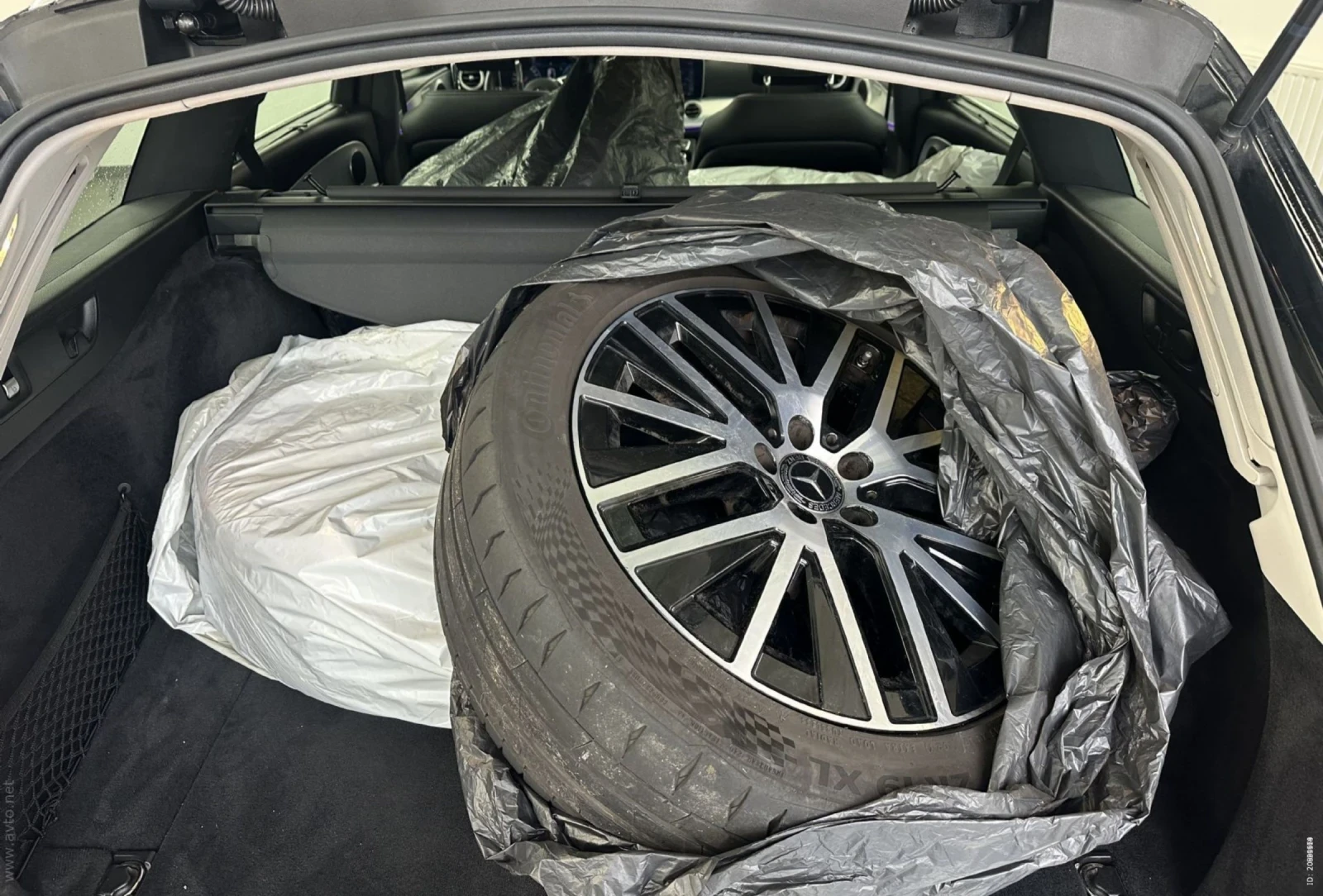 Mercedes-Benz E 220 D 4- MATIC KAMERA.LED.PANO - изображение 6
