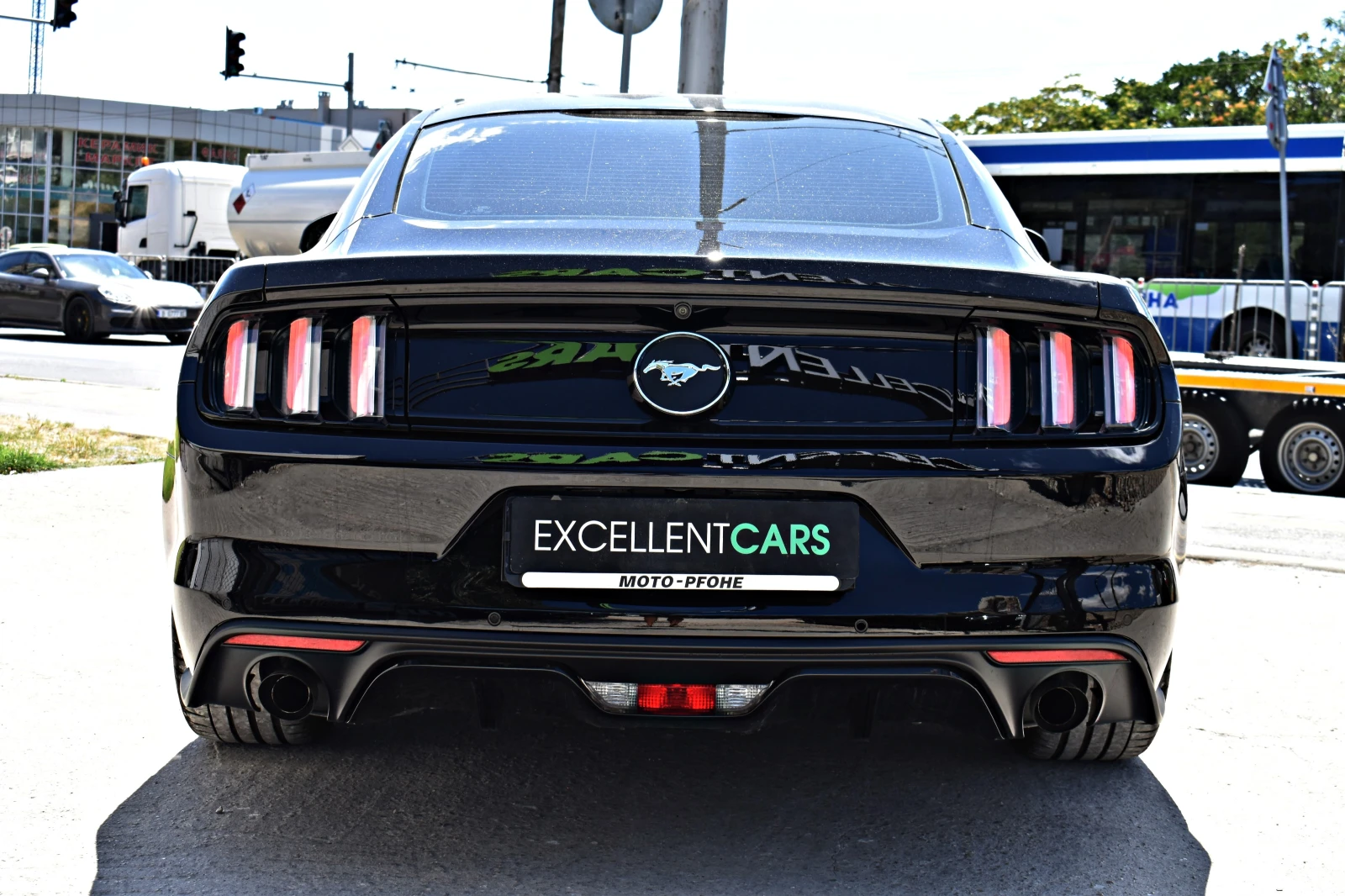 Ford Mustang 2.3ECO-BOOST* 40000KM!!!!* SERVICE-HISTORY - изображение 4