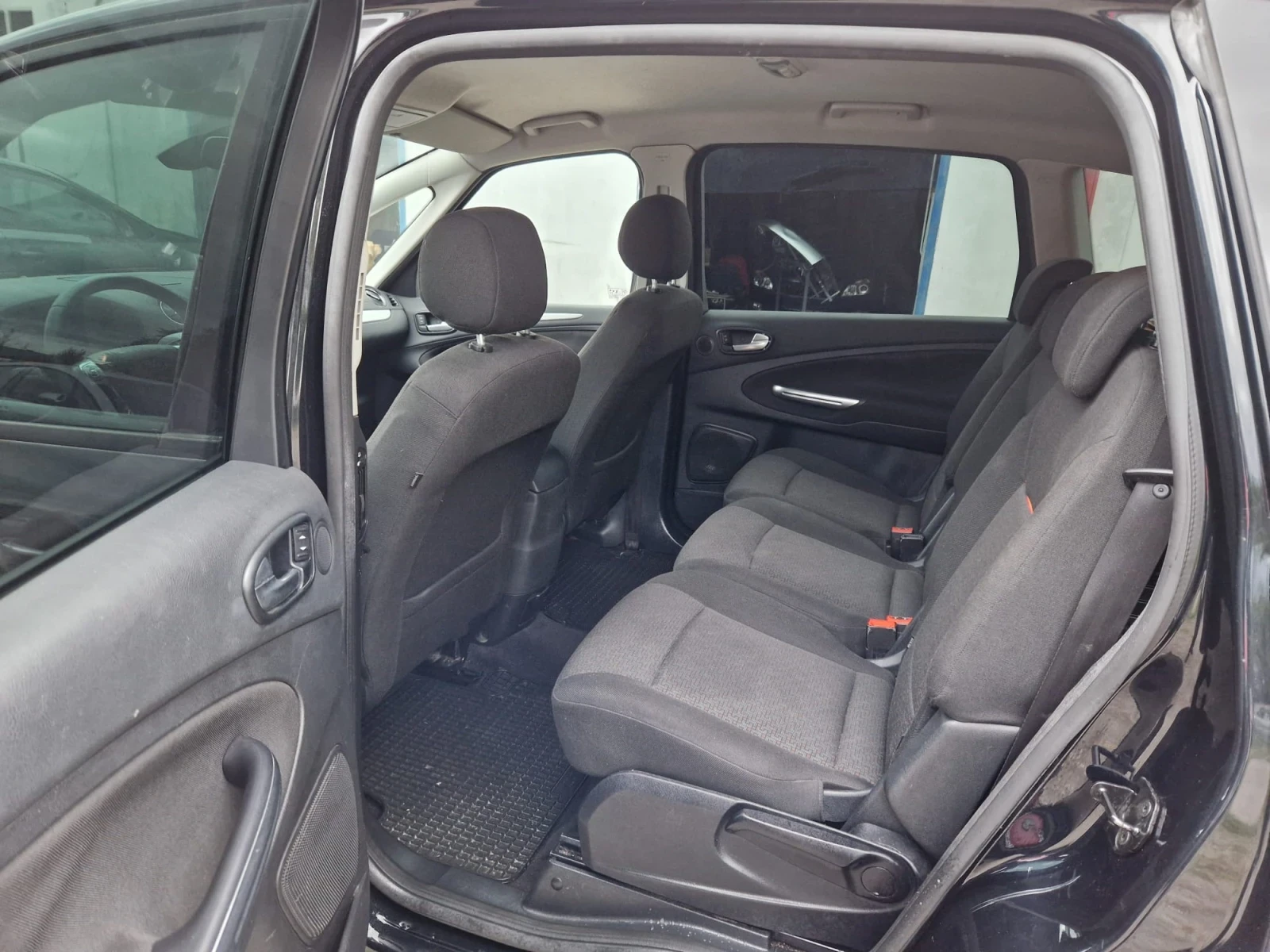Ford S-Max 2.0 Дизел/7-Местен - изображение 10