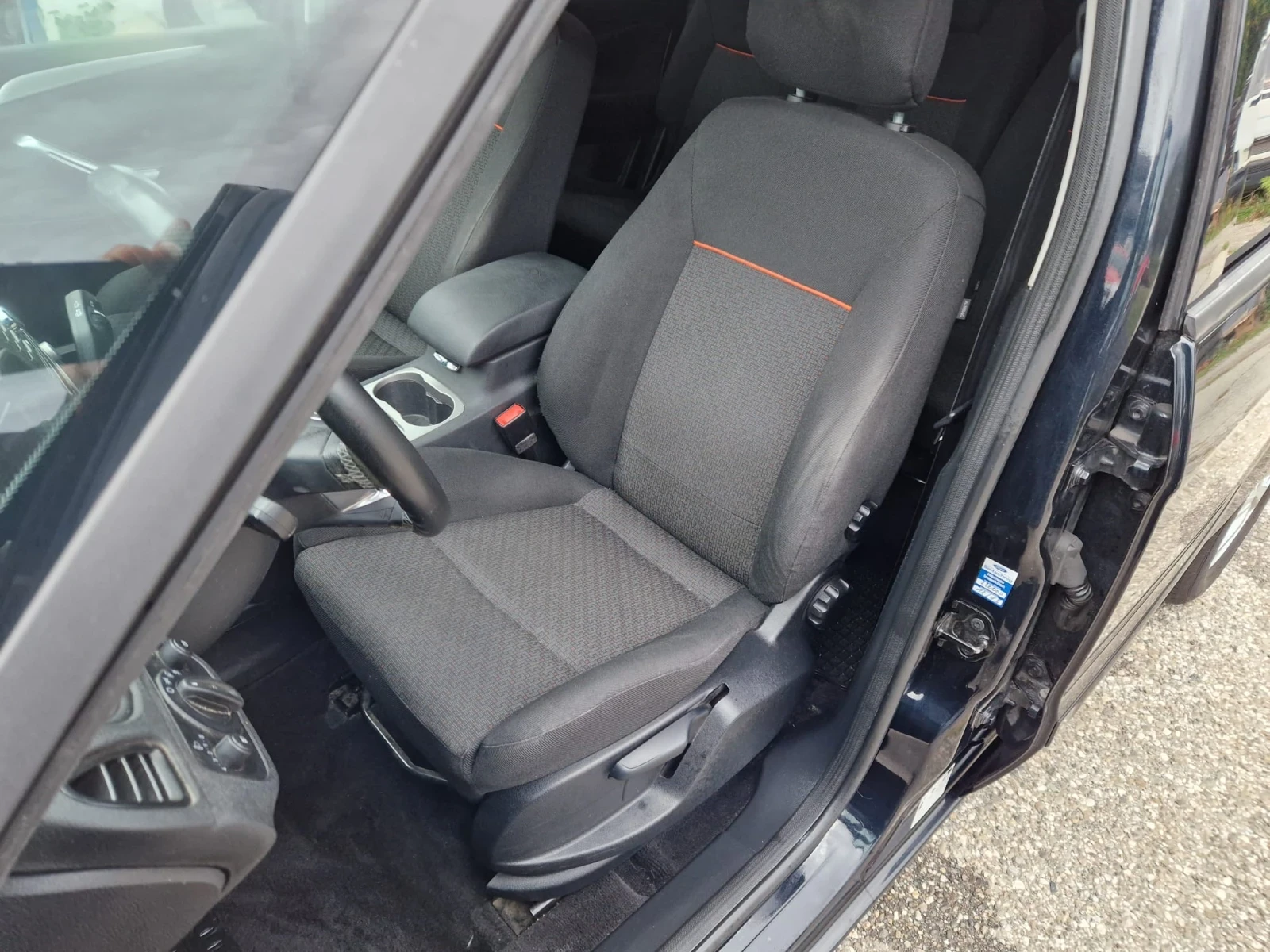 Ford S-Max 2.0 Дизел/7-Местен - изображение 9