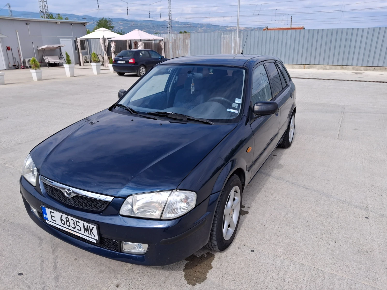 Mazda 323 1.5 16v газов инжекцион - изображение 5