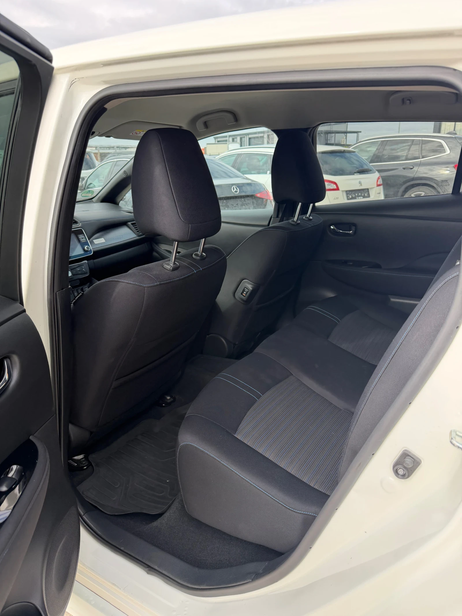 Nissan Leaf  * ���* ���*  | Mobile.bg � ����������� 15