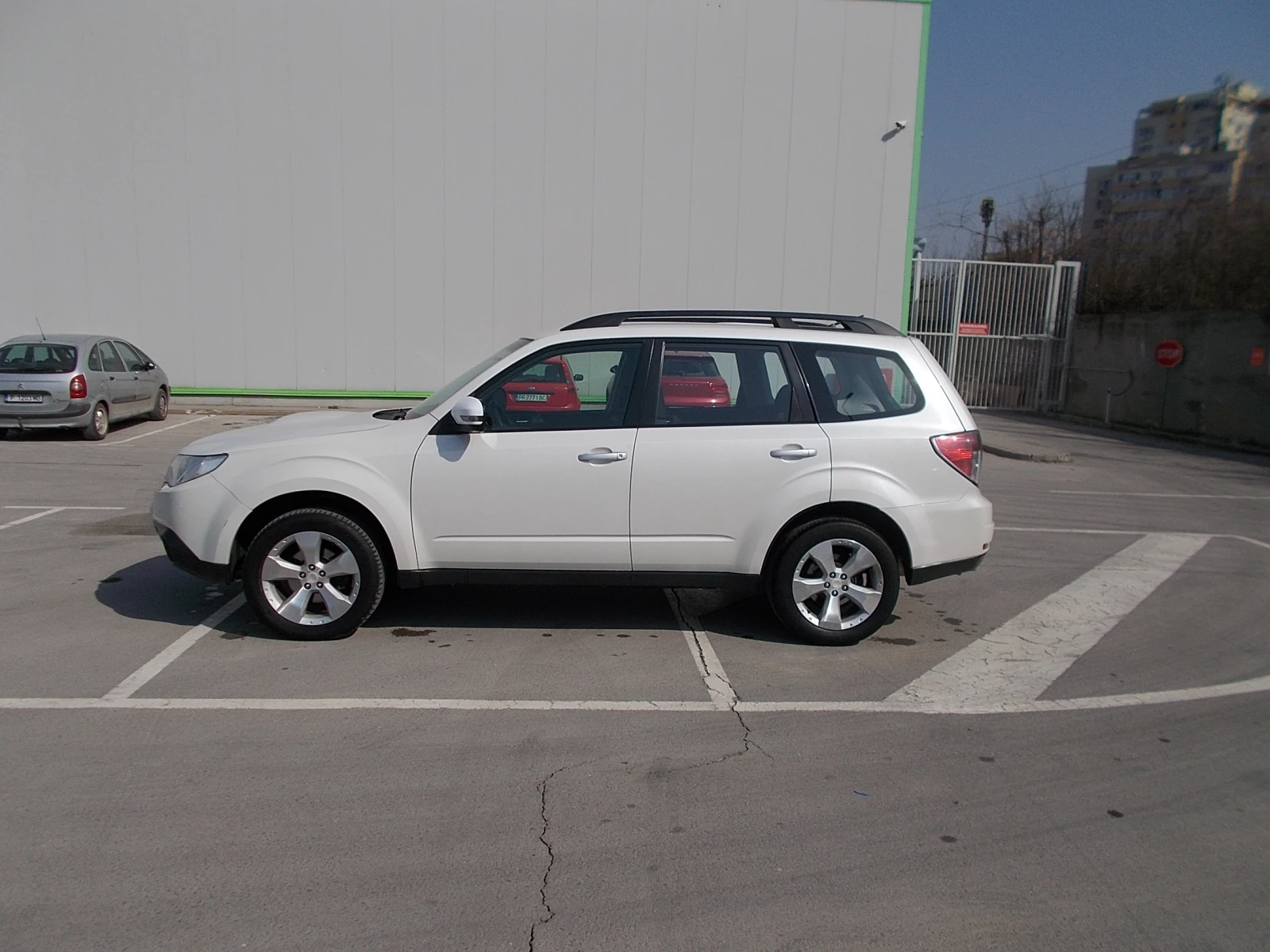 Subaru Forester 2.0D  4x4 AWD, снимка 2 - Автомобили и джипове - 53866598