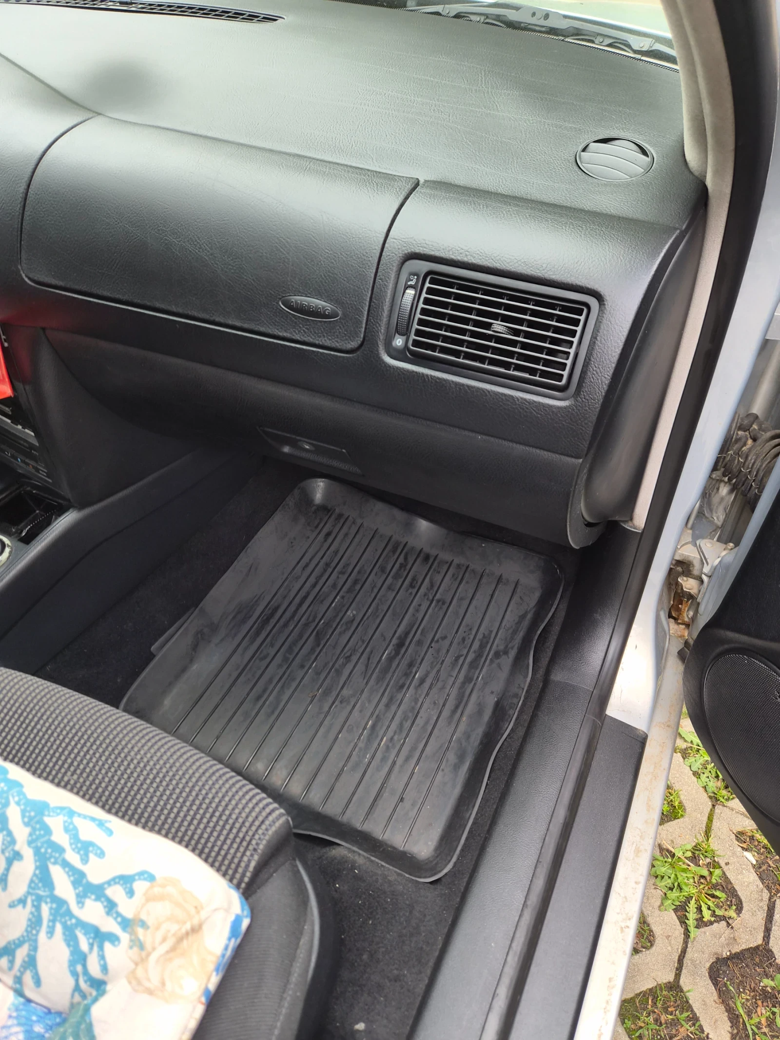 VW Golf, снимка 4 - Автомобили и джипове - 54502817