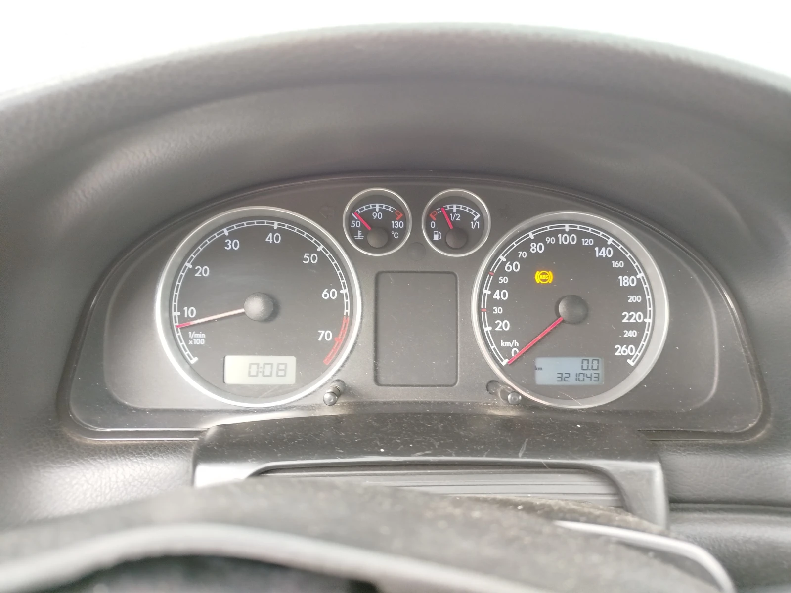 VW Passat, снимка 11 - Автомобили и джипове - 54669423