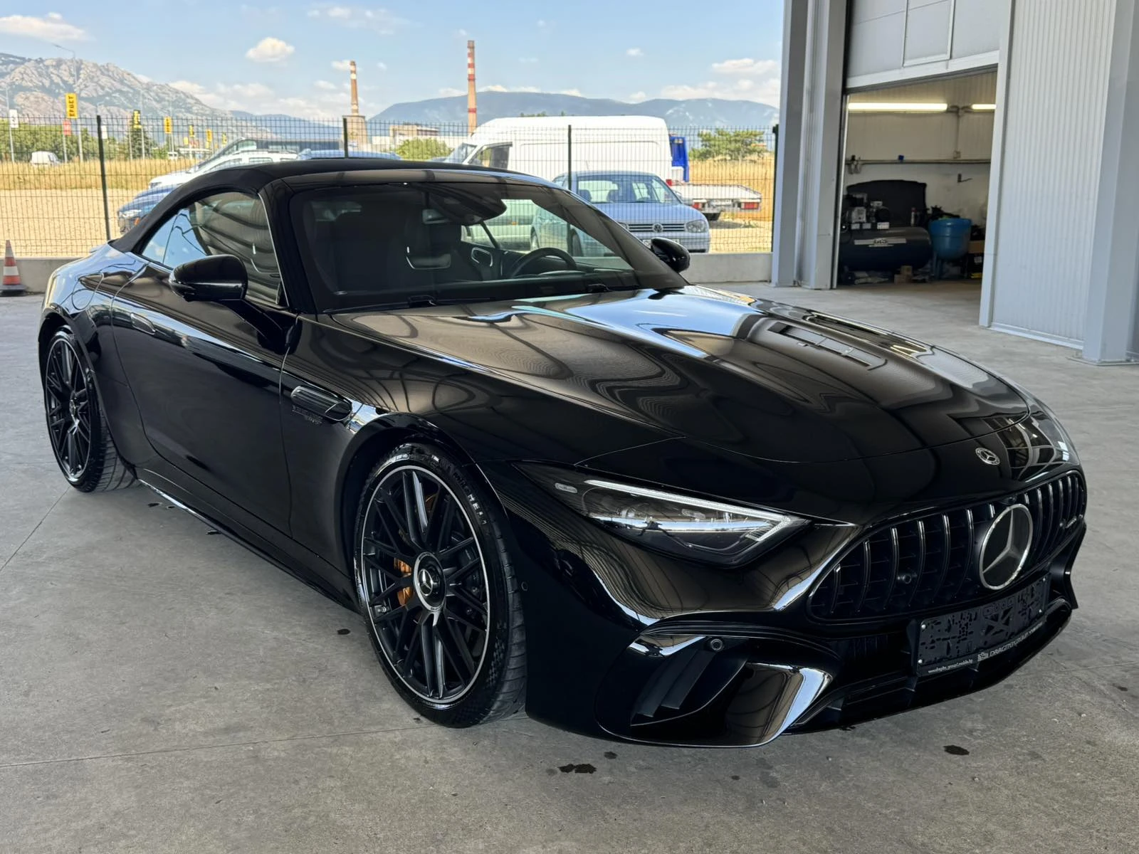Mercedes-Benz SL 63 AMG 585ps* 4M+ * 8хл.км* CARBON CERAMIC* NIGHT* HEAD U, снимка 7 - Автомобили и джипове - 55030706