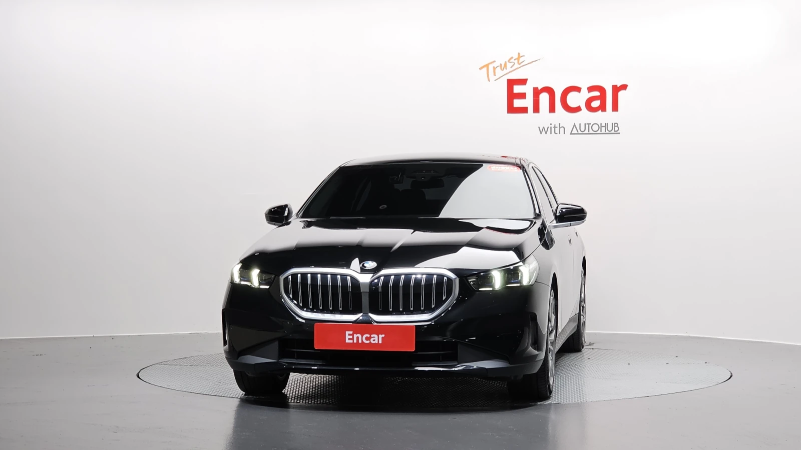 BMW 520 HUD* ЕЛ. БАГАЖНИК* 360* BLIND SPOT* КРАЙНА ЦЕНА, снимка 3 - Автомобили и джипове - 55435443